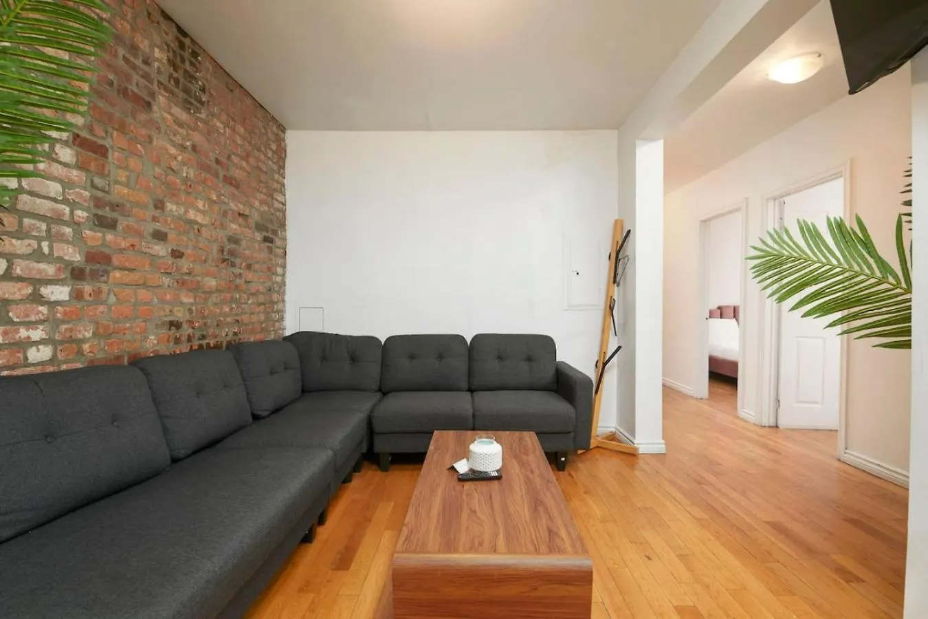 Apartment Elegant 4 Bedroom Residence In Downtown Mtl Montreal Canada