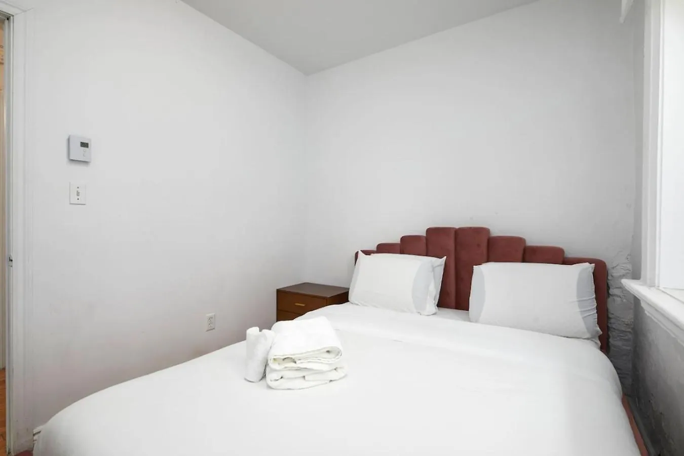 Elegant 4 Bedroom Residence In Downtown Mtl Zh6 Montreal Apartment